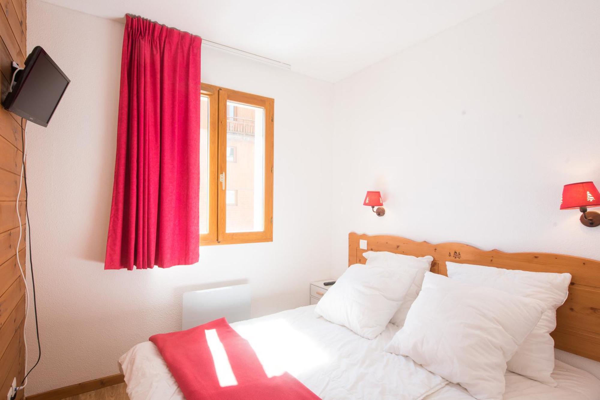 Le Hameau Des Ecrins Apartamento Puy-Saint-Vincent Exterior foto